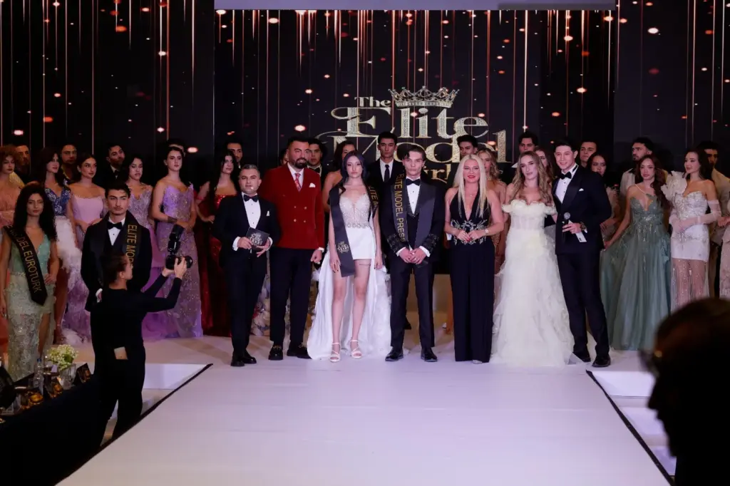 Koreografi şovuyla Elite Model Türkiye finali